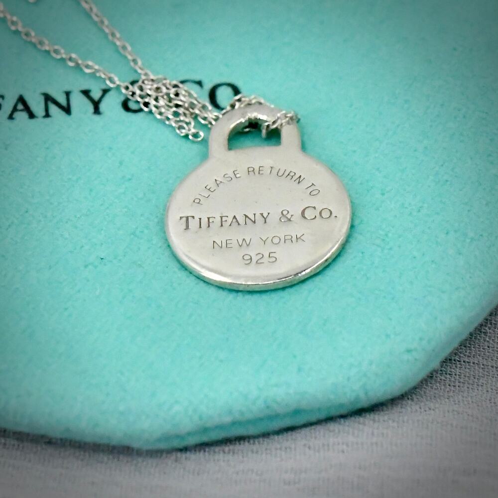 Tiffany & Co 925 Silver Return to Tiffany Round Tag Pendant Necklace 18" Pouch